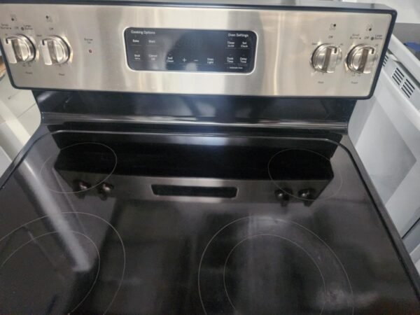 GE Stove - #868 JB645RK4SS