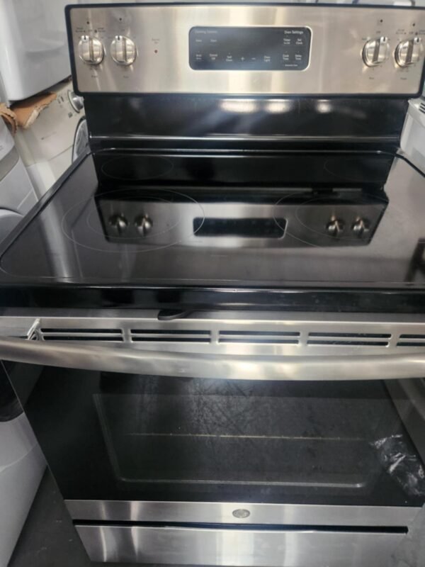 GE Stove - #868 JB645RK4SS