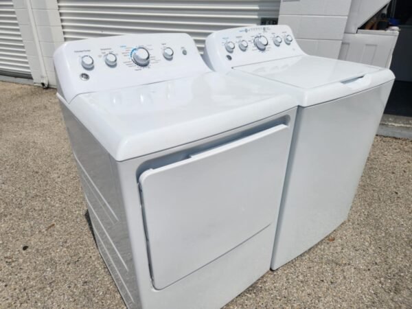 Washer and Dryer GTD42EASJ2WW GE Stove #873