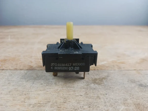 Interruptor de temperatura para secadora Maytag 63095250-