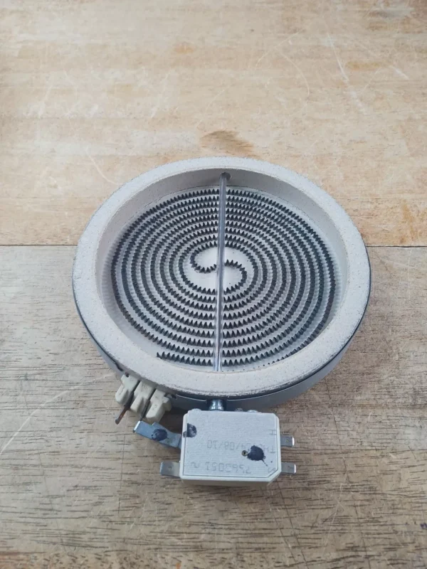 GE Range 6.5in Surface Element 191d6306p001