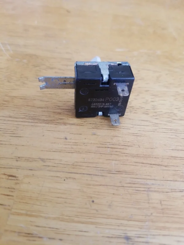 Interruptor selector de secadora GE 572D434P003 (garantía de devolución de dinero)-