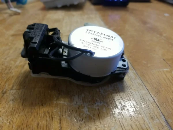 Actuador de lavadora Whirlpool W10597177 (garantía de devolución de dinero)-