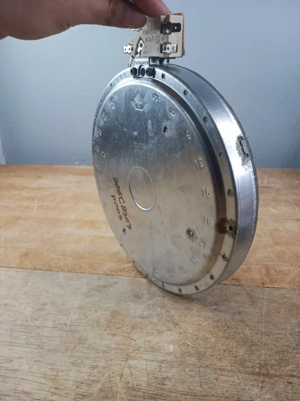 GE Range 8.5in Surface Element 205c2307p003