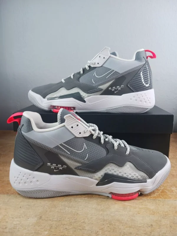 Size 9.5 - Jordan Zoom '92 Cool Grey