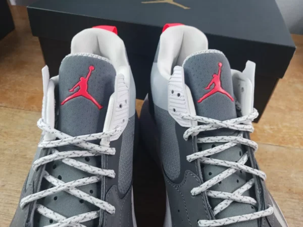 Size 9.5 - Jordan Zoom '92 Cool Grey