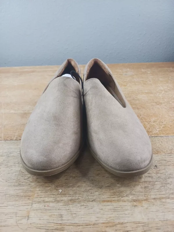 Universal Thread Flats Women Size 8