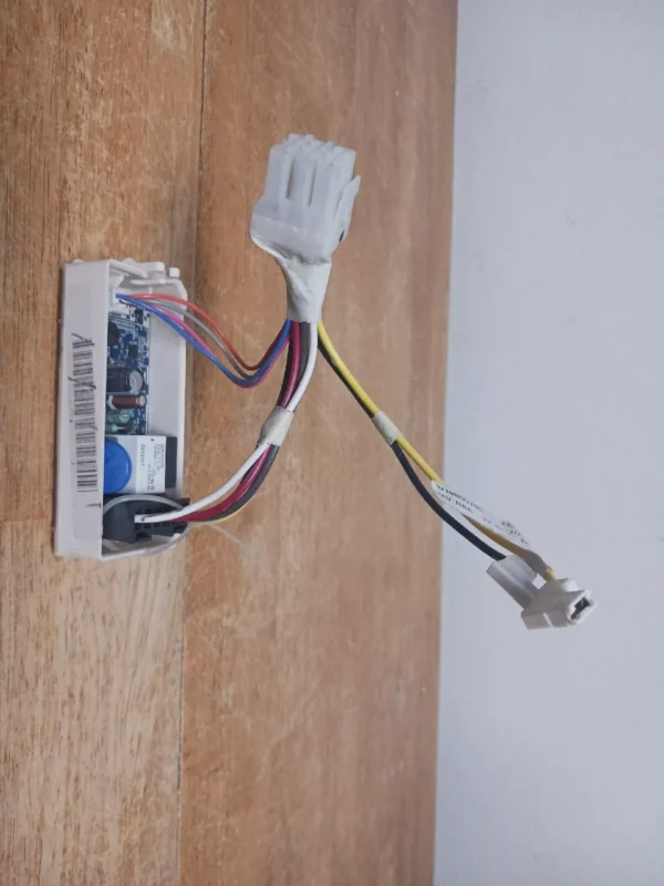Tablero de control para refrigerador Whirlpool W11176901 (garantía de devolución de dinero)-
