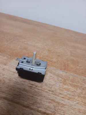 Interruptor de secadora Maytag 2205065 (garantía de devolución de dinero)-