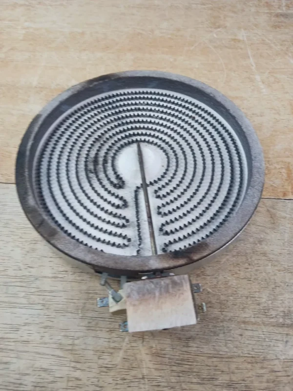 GE Range 8.5in Surface Element 205c2307p003