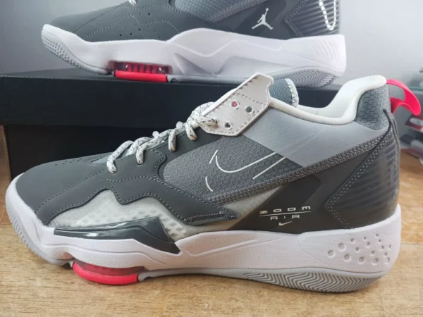 Size 9.5 - Jordan Zoom '92 Cool Grey