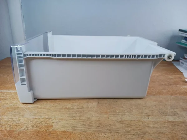 GE Refrigerator LEFT Crisper Drawer Wr32x10895