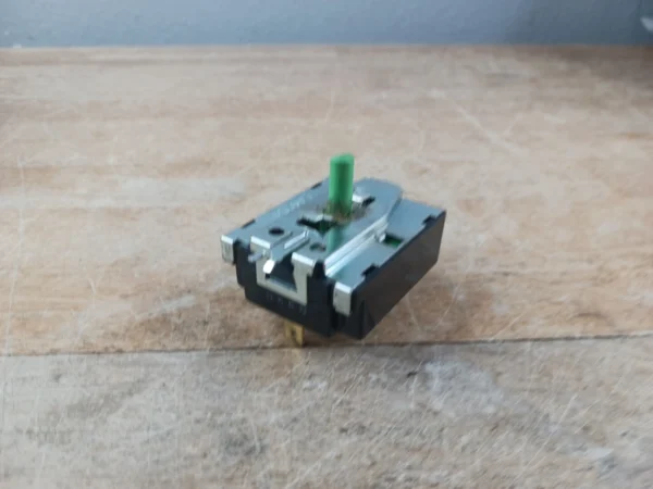 Interruptor de temperatura para lavadora Maytag 8578536-