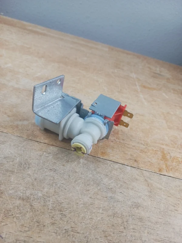 Whirlpool Refrigerator Valve W10279909