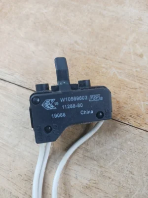 Interruptor de puerta secadora Whirlpool W10569603-