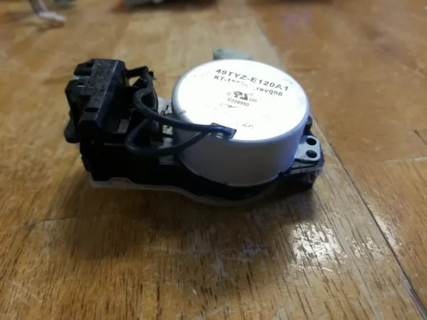 Actuador de lavadora Whirlpool W10597177 (garantía de devolución de dinero)-