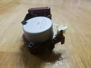 Actuador de lavadora Whirlpool W10006355 (garantía de devolución de dinero)-