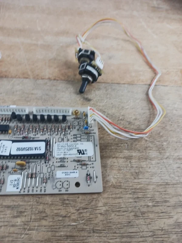 Placa de control de rango Frigidaire 316426400-