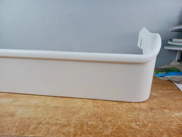 Cubo puerta refrigerador Frigidaire 240338101-