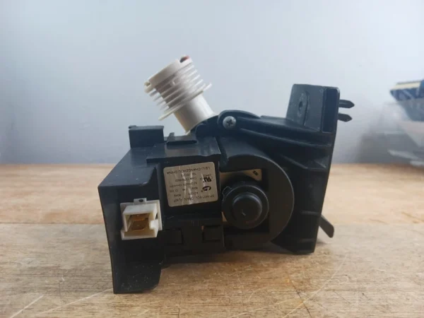 Bomba de drenaje para lavadora Frigidaire 137624500-