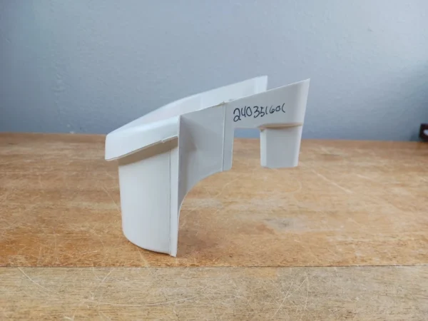 Cubo puerta refrigerador Frigidaire 240351601-