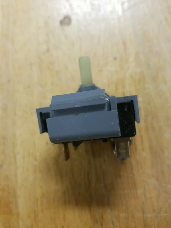 Interruptor quemador horno Frigidaire A00208801-