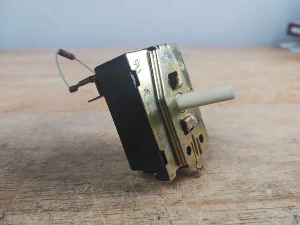 Interruptor de temperatura para secadora Maytag 53-3533-