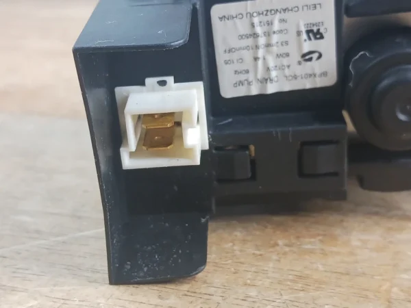 Bomba de drenaje para lavadora Frigidaire 137624500-