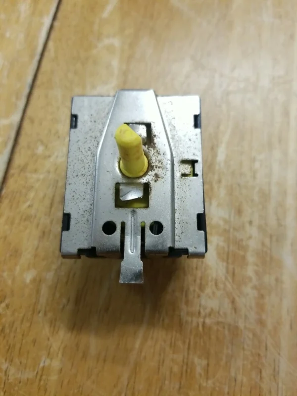 Microinterruptor de secadora GE 212D1097P001 (garantía de devolución de dinero)-