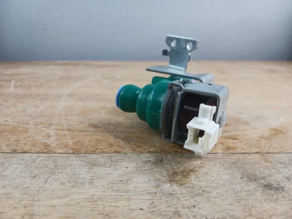 Whirlpool Refrigerator Valve W11422853