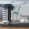 Conjunto de máquina de hielo para refrigerador Whirlpool W10293764, Wpw10122559