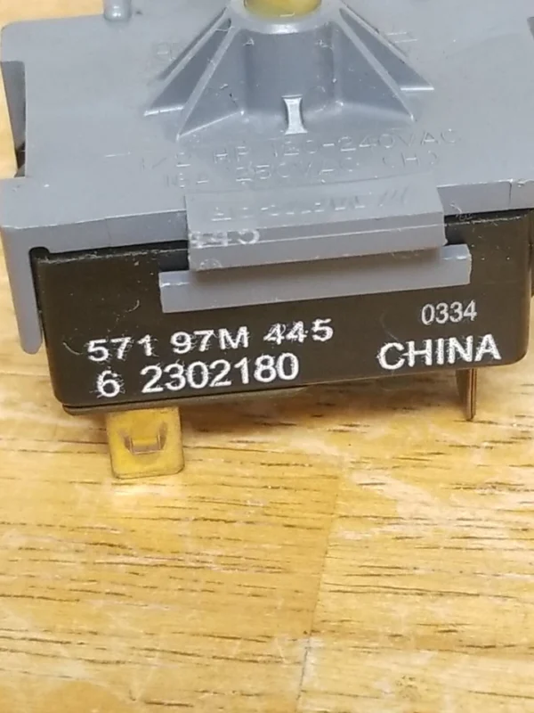 Interruptor de lavadora Maytag 62302180 (garantía de devolución de dinero)-