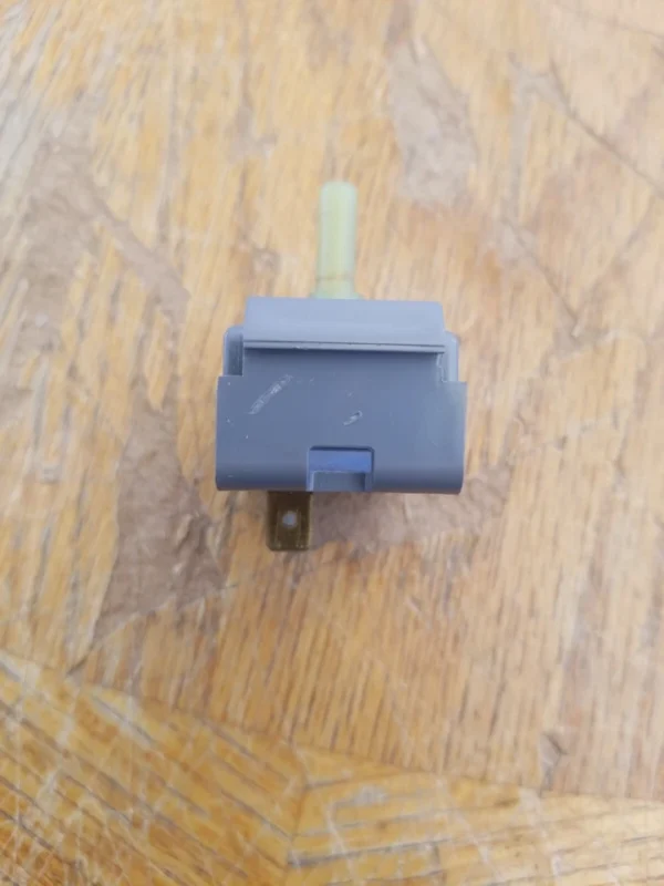 Interruptor de control de lavadora Maytag 62093420-