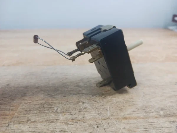 Interruptor de temperatura para secadora Maytag 53-3533-