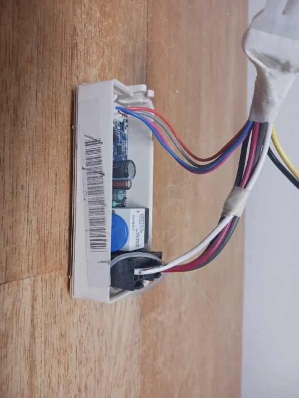 Tablero de control para refrigerador Whirlpool W11176901 (garantía de devolución de dinero)-