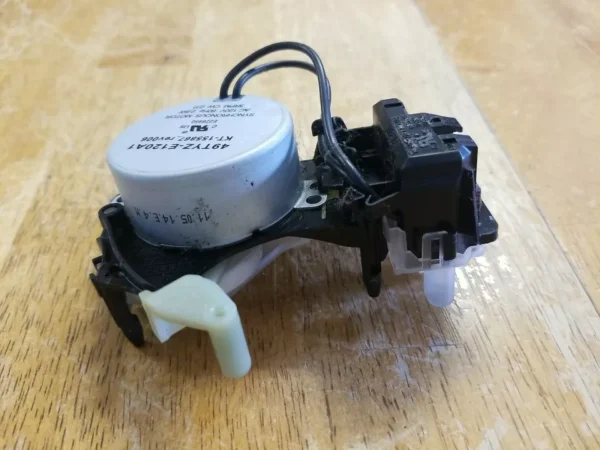 Actuador de lavadora Whirlpool W10597177 (garantía de devolución de dinero)-