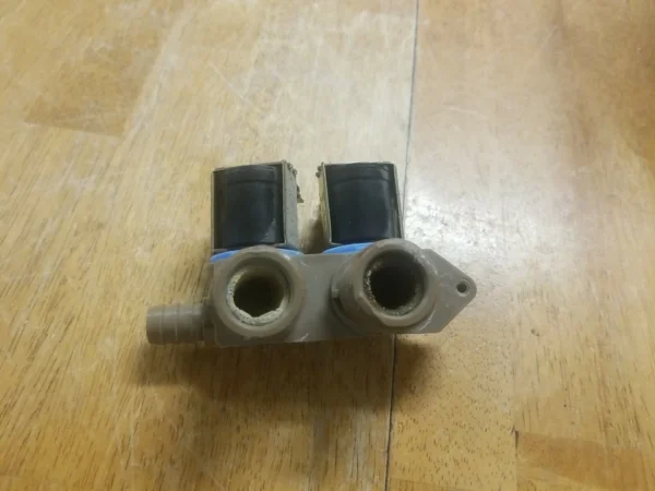 Whirlpool Washer Water inlet Valve 3955673 (Money Back Guarantee)