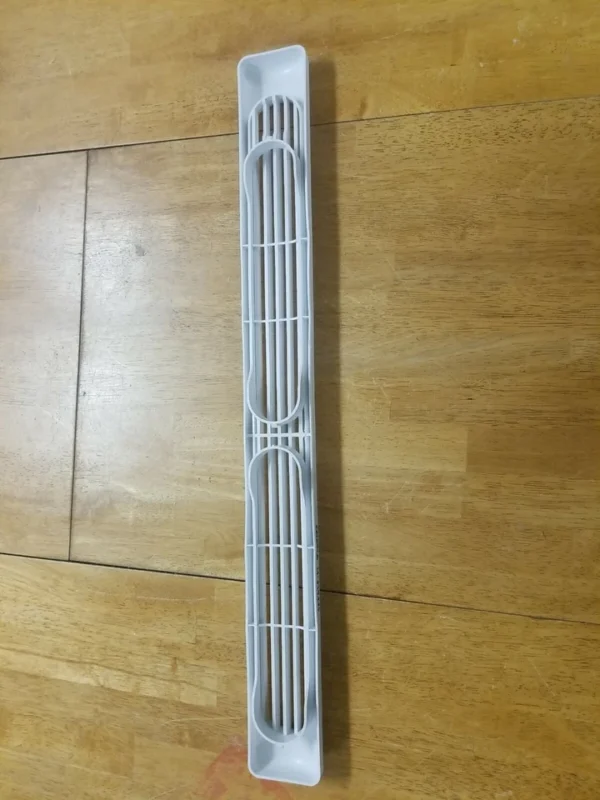 Parrilla de patada para refrigerador Frigidaire 241839405-
