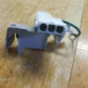 Cerradura para tapa de puerta de lavadora Whirlpool 8318084 (garantía de devolución de dinero)