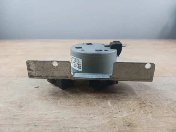 Cerradura de puerta para estufa Whirlpool 525-0112-