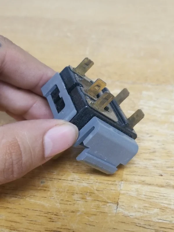 Interruptor de lavadora Maytag 62302180 (garantía de devolución de dinero)-