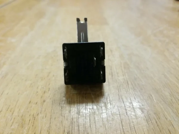 Relé de secadora Maytag 3405281 (garantía de devolución de dinero)-