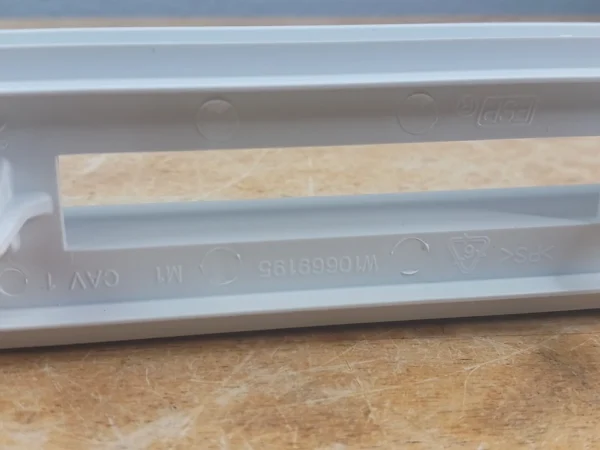 Riel medio crujiente para refrigerador Whirlpool W10669195-