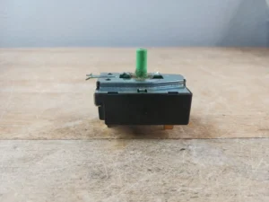 Interruptor de temperatura para lavadora Maytag 8578536-