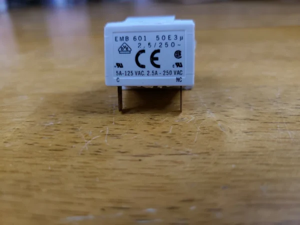 Whirlpool/Roper Refrigerator Light/Lamp/Door Switch W11384469 AP6893312