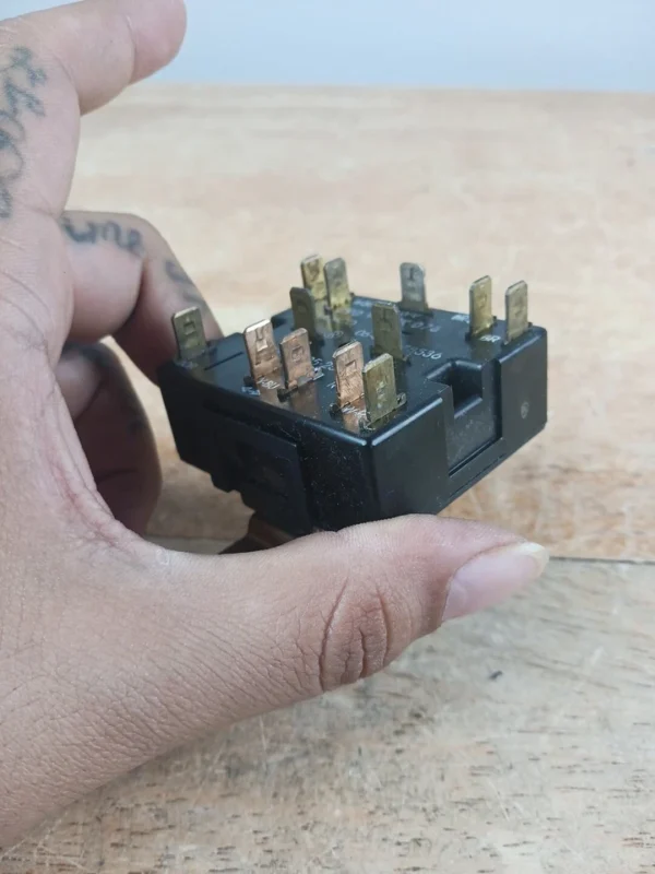 Interruptor de temperatura para lavadora Maytag 8578536-