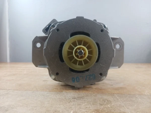 Motor de accionamiento de lavadora Whirlpool W10677723-