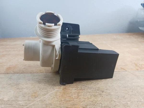 Bomba de drenaje para lavadora Frigidaire 137624500-