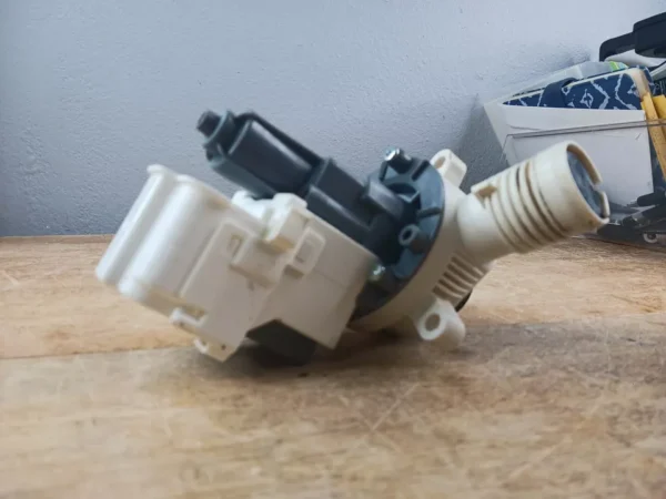 Whirlpool Washer Drain Pump W10661045