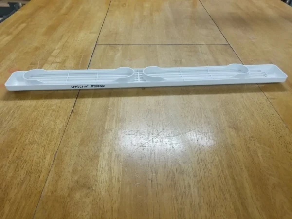 Parrilla de patada para refrigerador Frigidaire 241839405-